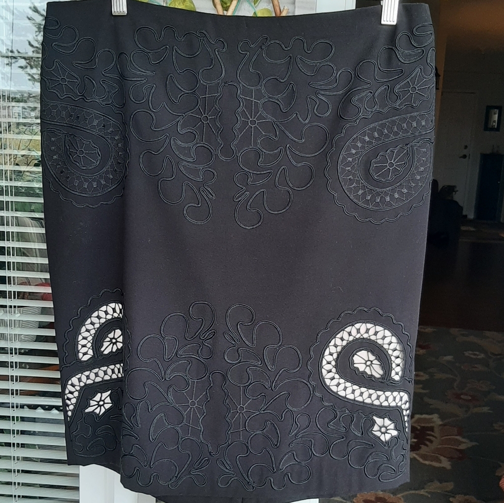 Size 12 Melanie Lyne Skirt